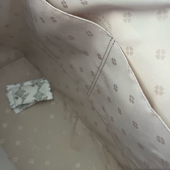 NWT KATE SPADE LIPSTICK HEARTS TOTE HANDBAG - Picture 9 of 12